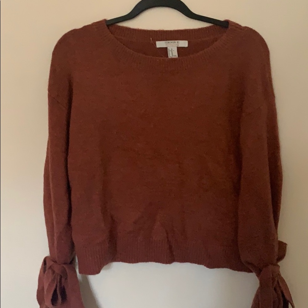 F21 Contemporary | Ribbed sleeve Self Tie Sweater - Picture 5 of 6